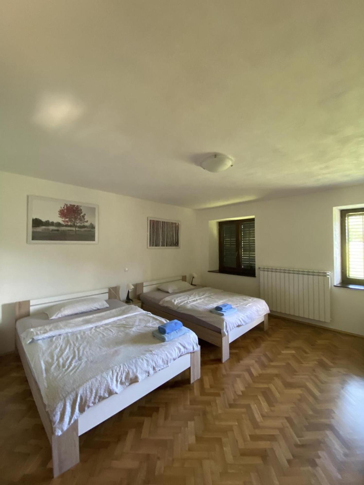 Apartma Logar โคบาริด ภายนอก รูปภาพ